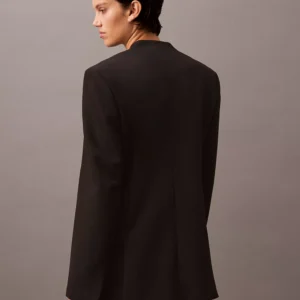 Classic Crepe Blazer
