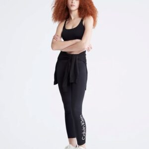 Performance Sleek High Rise 7/8 Leggings