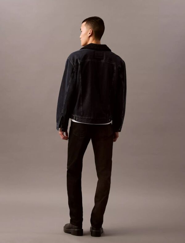 Standard Straight Fit Jeans